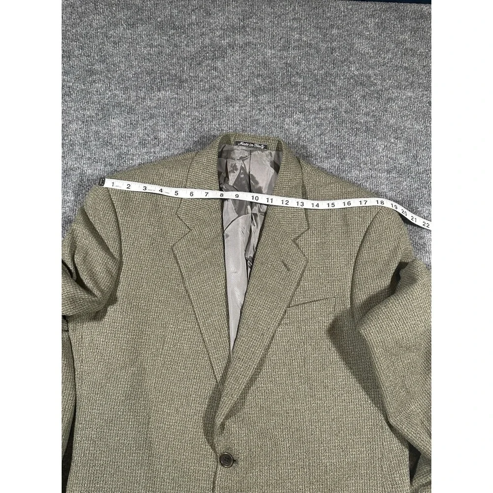 Armani Collezioni Mens Beige Blazer 40R Wool Blend Made In Italy Neiman Marcus